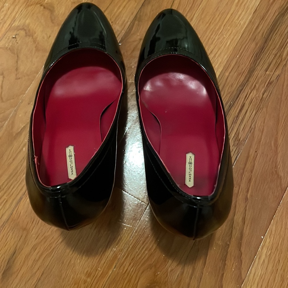Max studio wedges
